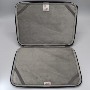Speciaal ontwikkelde 12 inch laptopsleeve – Optimale bescherming & gebruiksgemak